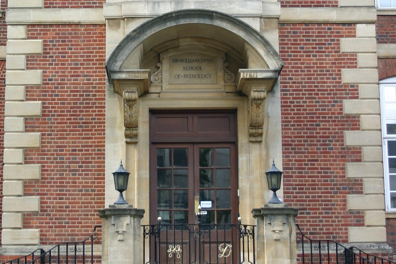 The Sir William Dunn School of Pathology, Oxford, UK - 04.JPG